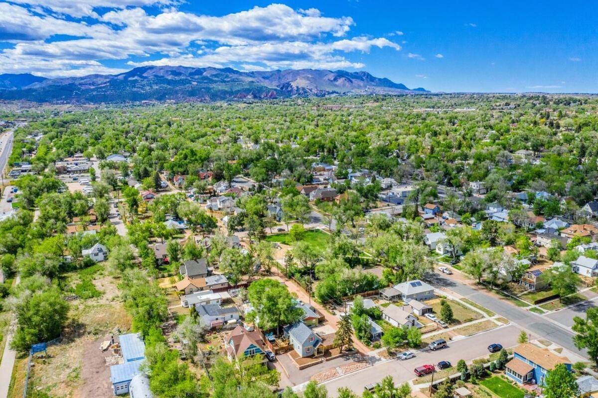 Villa The Vibrant Victorian Hot Tub & Fire Pit In Occ Colorado Springs Esterno foto